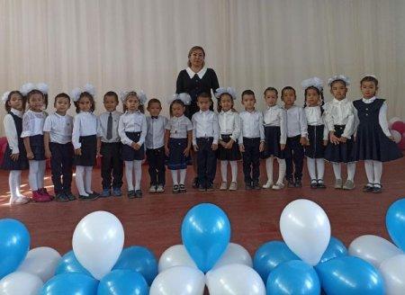 ,,Ұстаз-ұлы есім,,Ұстаздар күніне мерекелік іс шара