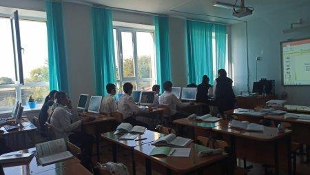 Г.Утжанова 9 в сыныбында "Конфигурация компьютера" тақырыбында ашық сабақ өтті.